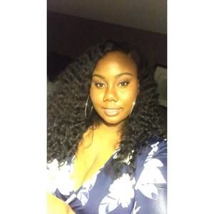 Meet your Posher, Aisha